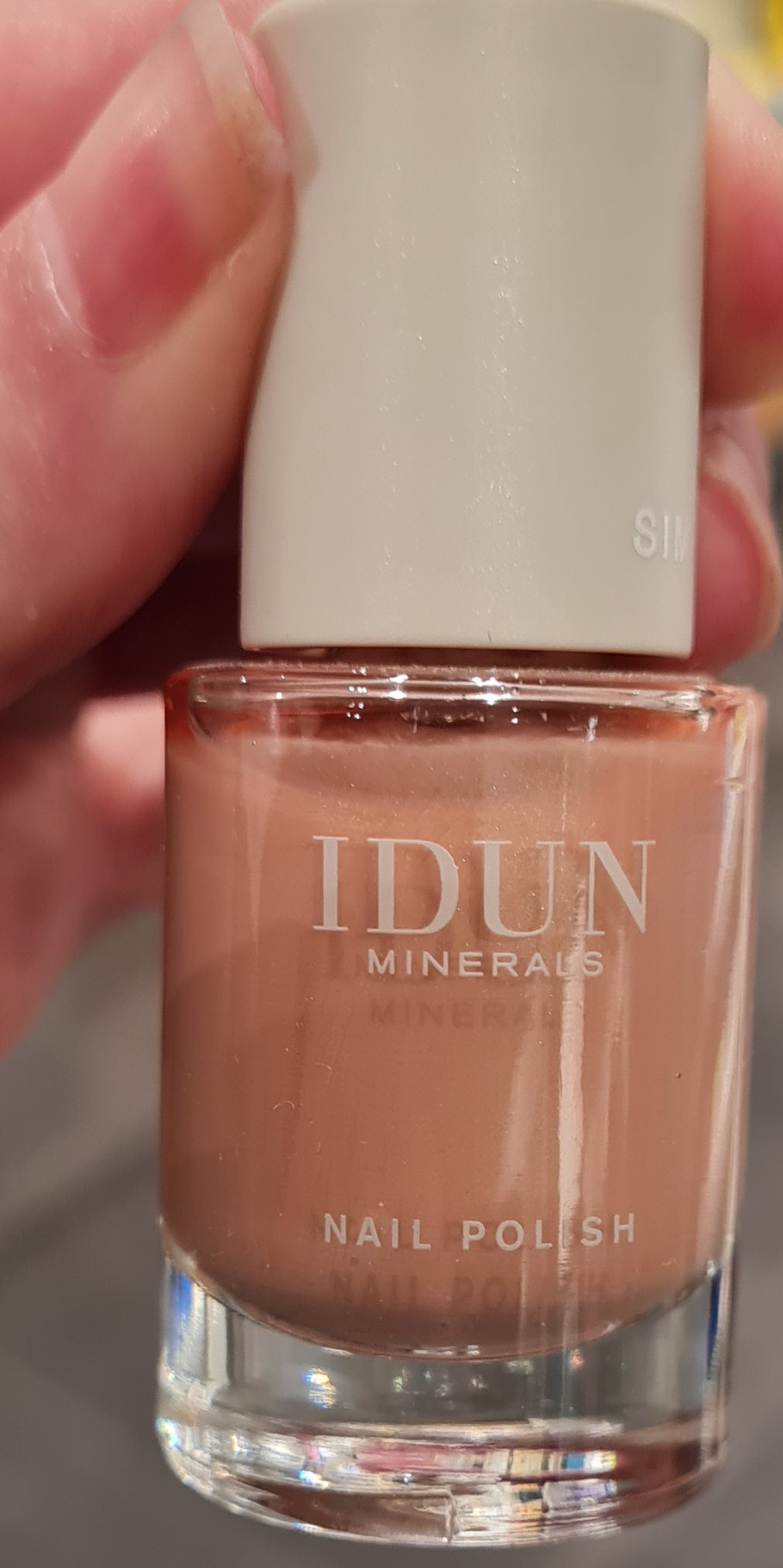 Idun minreals nagellack hudfärgad vegansk och exklusiv!