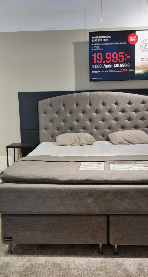 Stilren modern dubbelsäng i finaste kvalité
